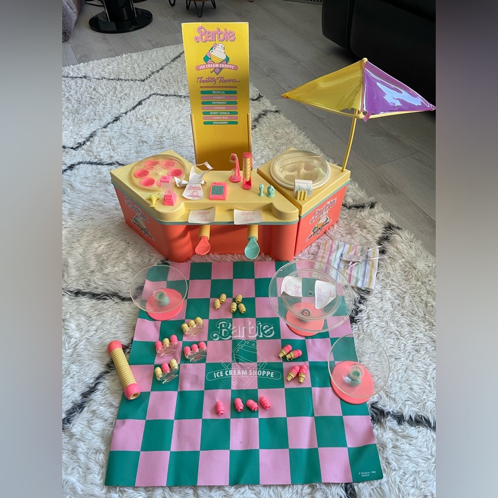 1987 Vintage Barbie Mattel Ice Cream Shoppe - Incomplete Set